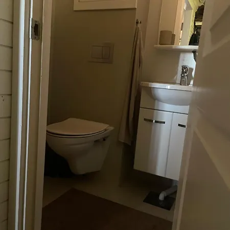 Spacious Near The City Center *